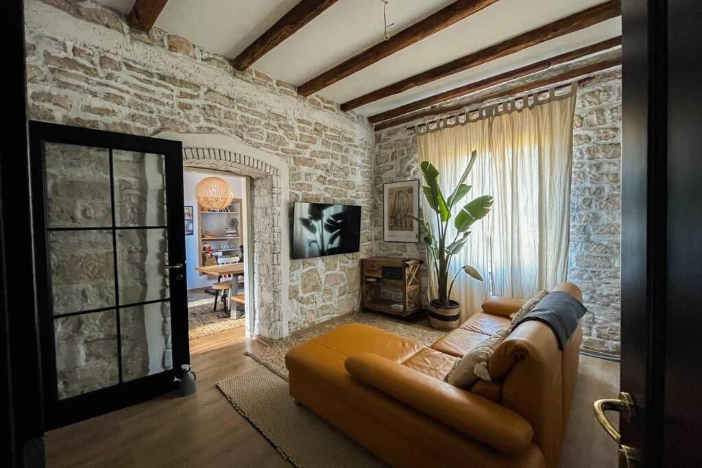 The Bungalow By The Sea In Historic Porec Old City Exterior foto